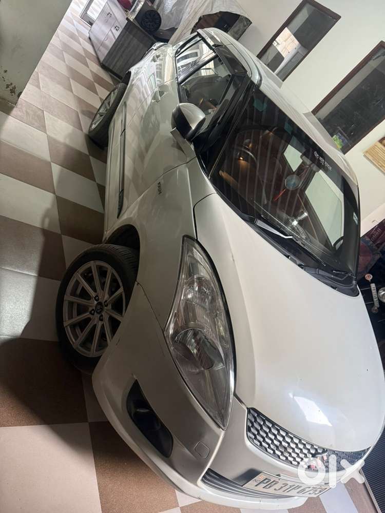 Maruti Suzuki Swift 2012