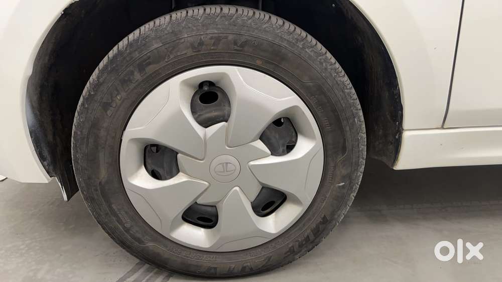 Tata Tiago 1.2 Revotron Xm Cng, 2024, Cng & Hybrids