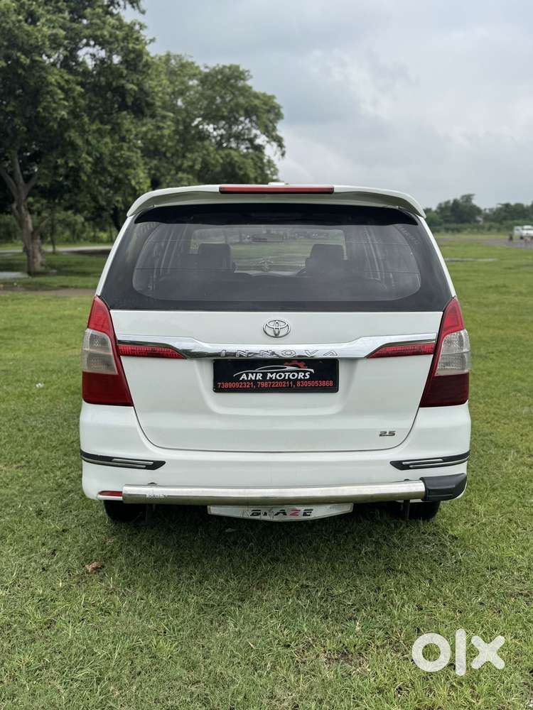 Toyota Innova 2.5 G (diesel) 8 Seater, 2016, Diesel