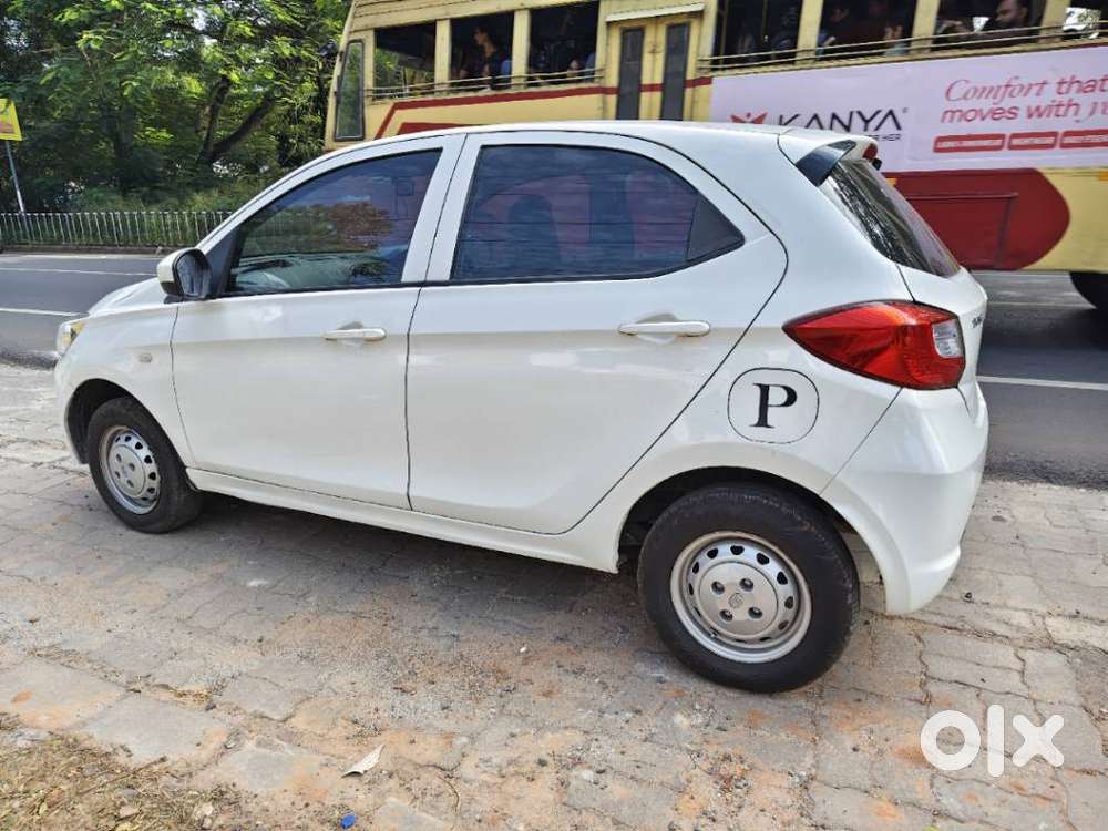 Tata Tiago 1.2 Revotron Xm, 2018, Petrol