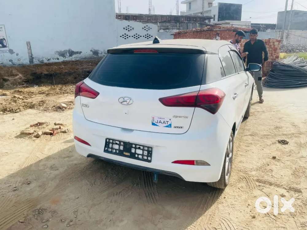 Hyundai I20 Sportz Petrol 2015