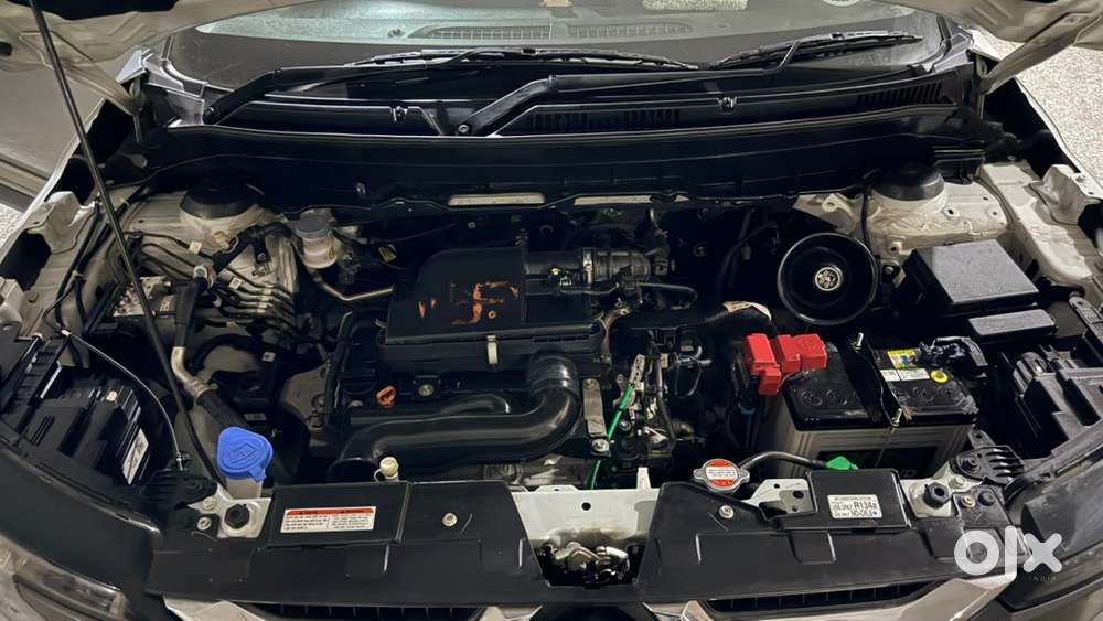 Maruti Suzuki New Brezza Zxi Hybrid Petrol