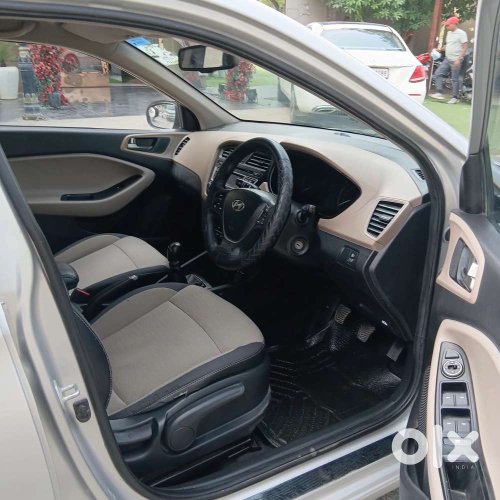 Hyundai I20 Sportz 1.2 Bs-iv, 2015, Petrol