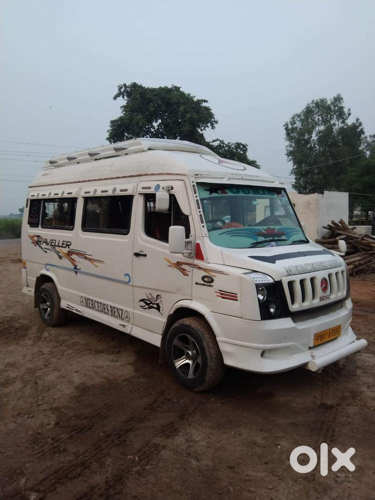Force Motors Car 2015