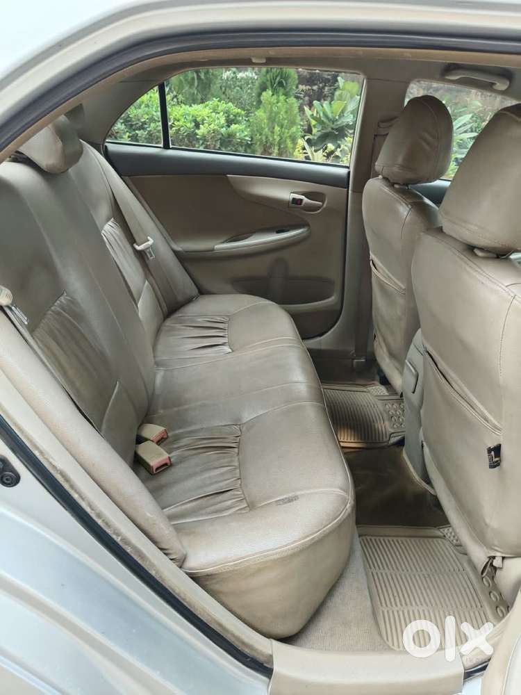 Toyota Corolla Altis 1.8 J, 2011, Petrol