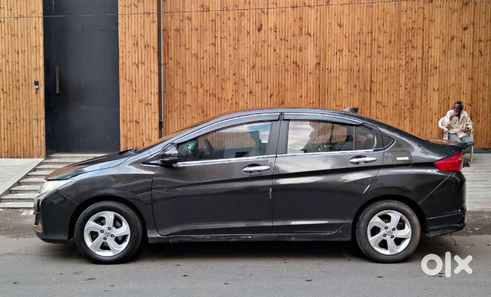 Honda City V Mt Sunroof, 2016, Diesel