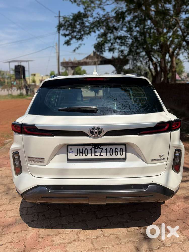 Toyota Urban Cruiser Hyryder 1.5 V Hybrid, 2023, Petrol
