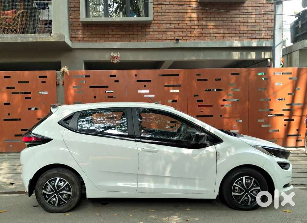 Tata Altroz 1.2 Xm, 2024, Petrol