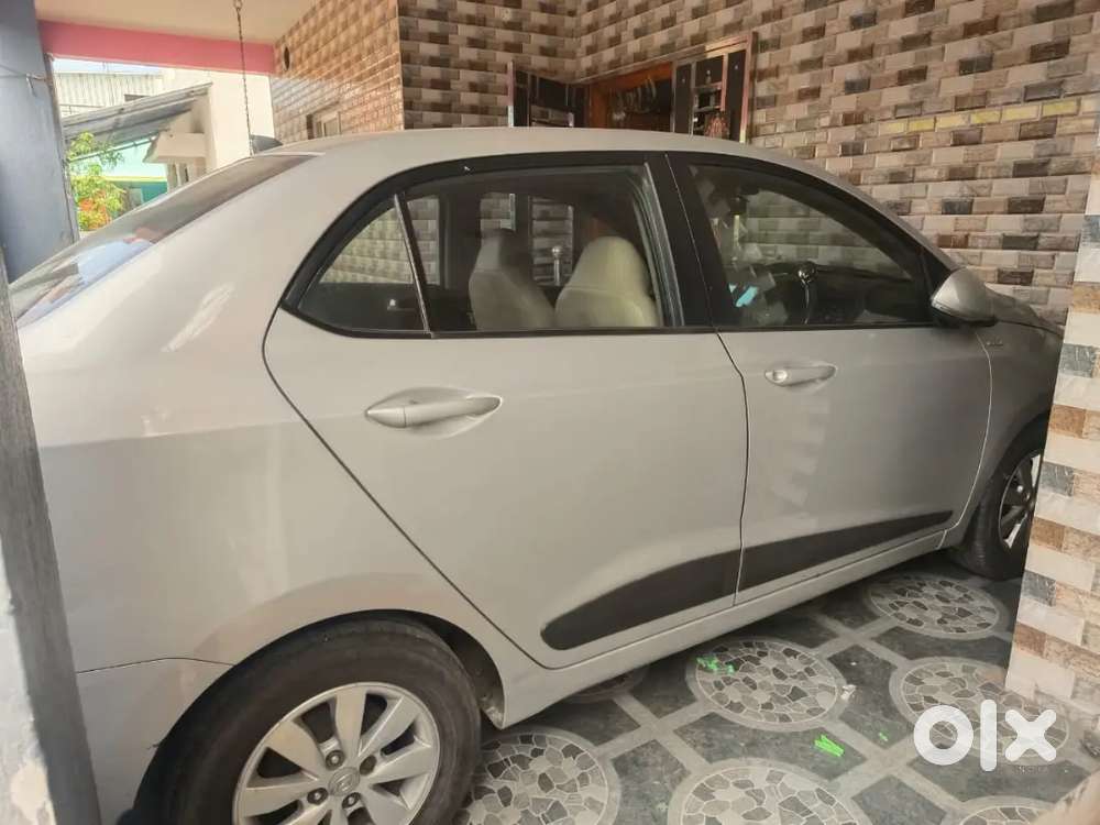 Hyundai Xcent 2015 Diesel Well Maintained