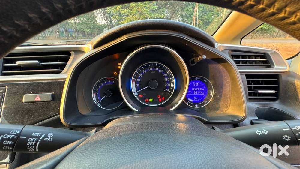 Honda Jazz 2021 Variant Petrol