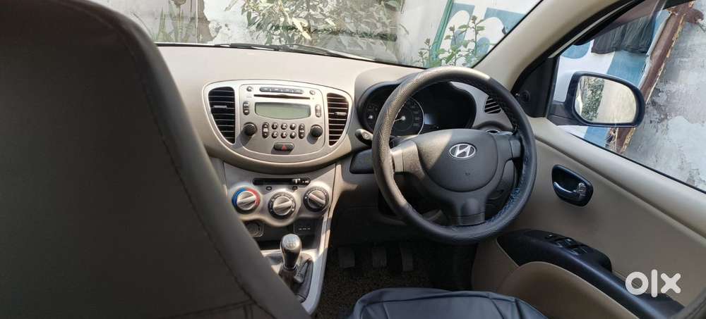 Hyundai I10 Sportz, 2016, Petrol