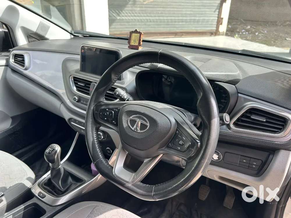 Tata Altroz Xz Petrol Top Model