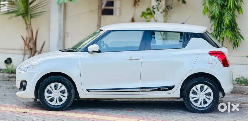 Maruti Suzuki Swift Vxi, 2021, Petrol