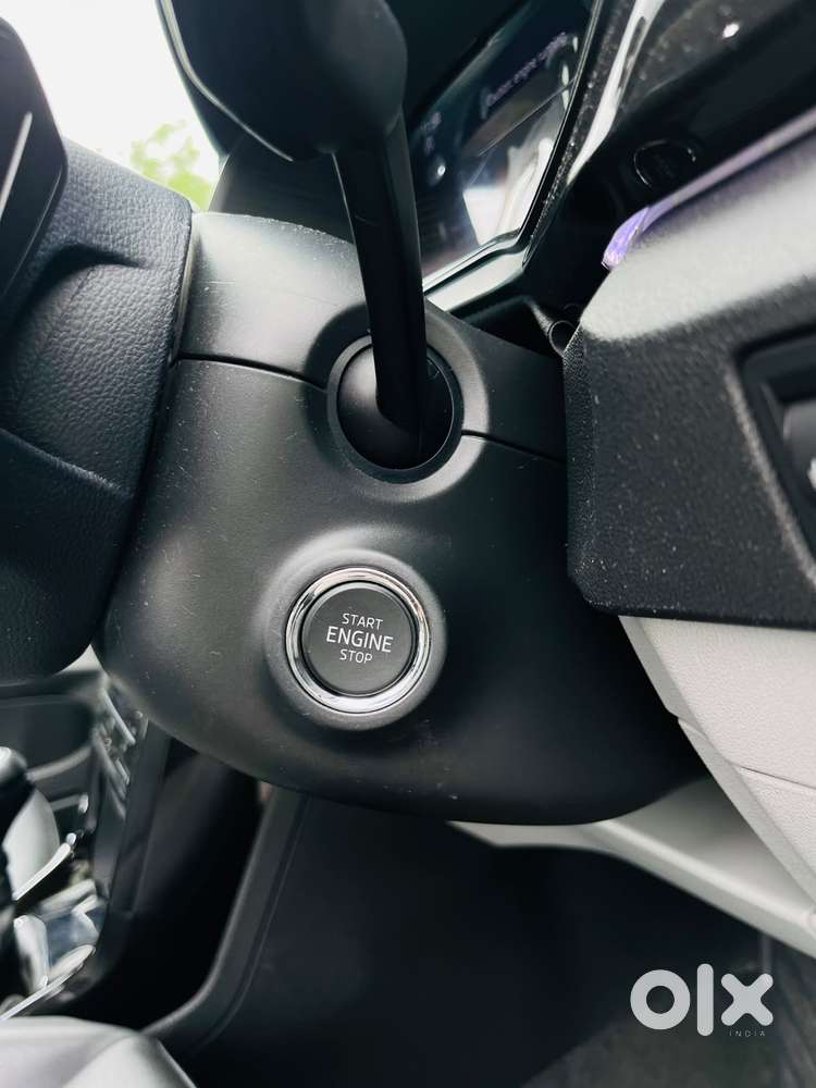 Skoda Kushaq 1.0 Tsi Style At (6 Airbags), 2023, Petrol