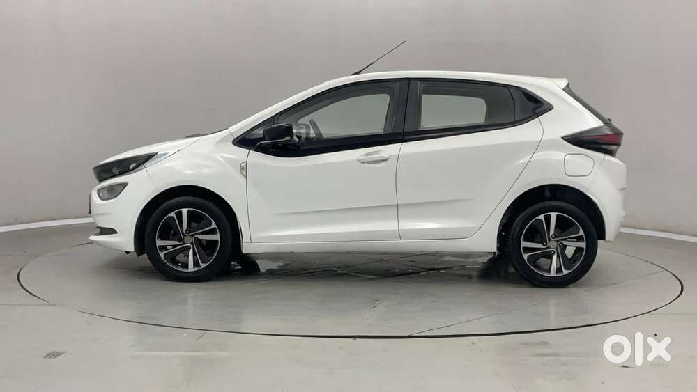 Tata Altroz Xz, 2020, Petrol
