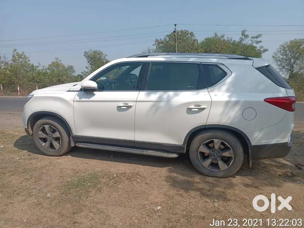 Mahindra Alturas G4 2020