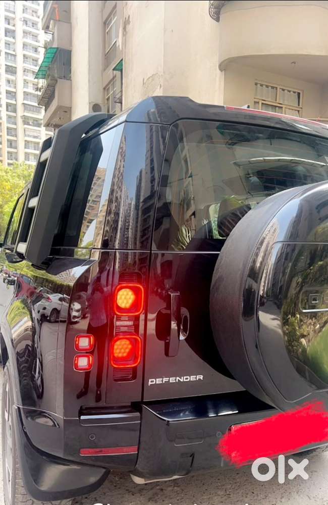 Land Rover Defender 2023