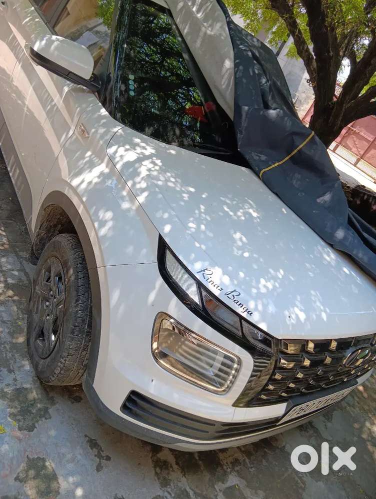 White Colour Venue Splus