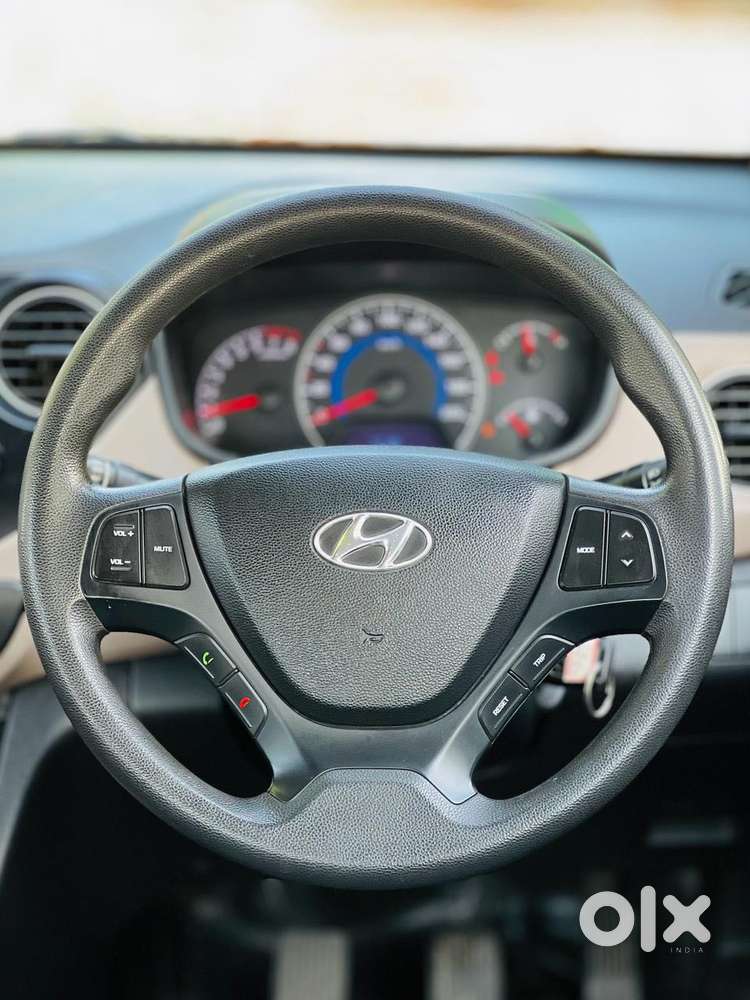 Hyundai Grand I10 Sportz 1.2 Kappa Vtvt, 2015, Petrol