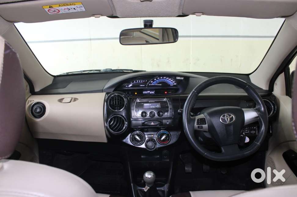 Toyota Etios Liva 1.2 Vx, 2017, Petrol