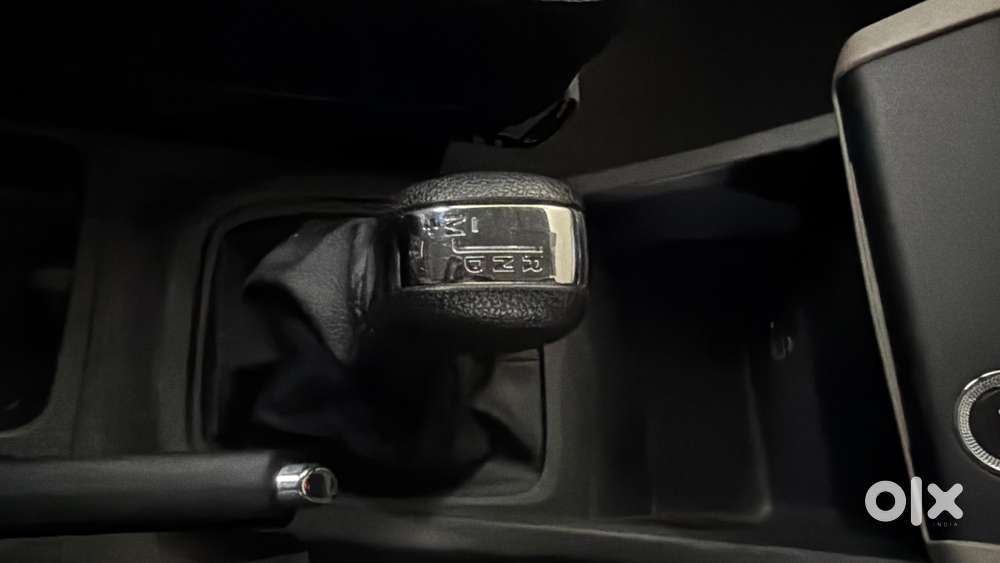 Renault Triber 1.0 Rxz Amt Dual Tone, 2022, Petrol