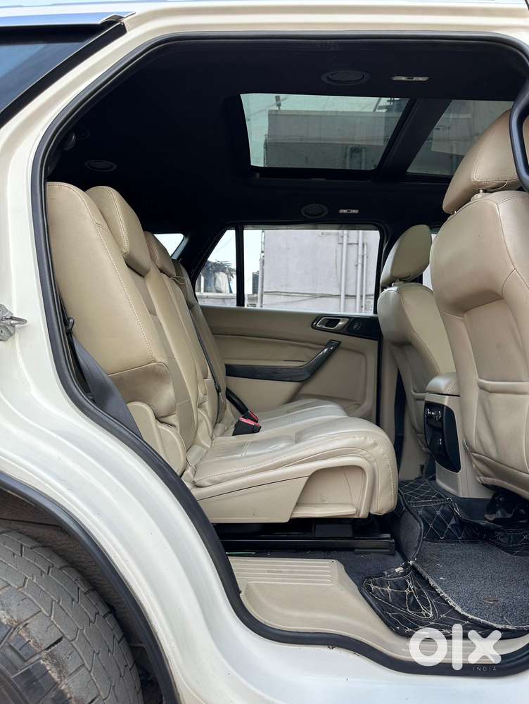 Ford Endeavour 3.2 Titanium At 4x4, 2016, Diesel