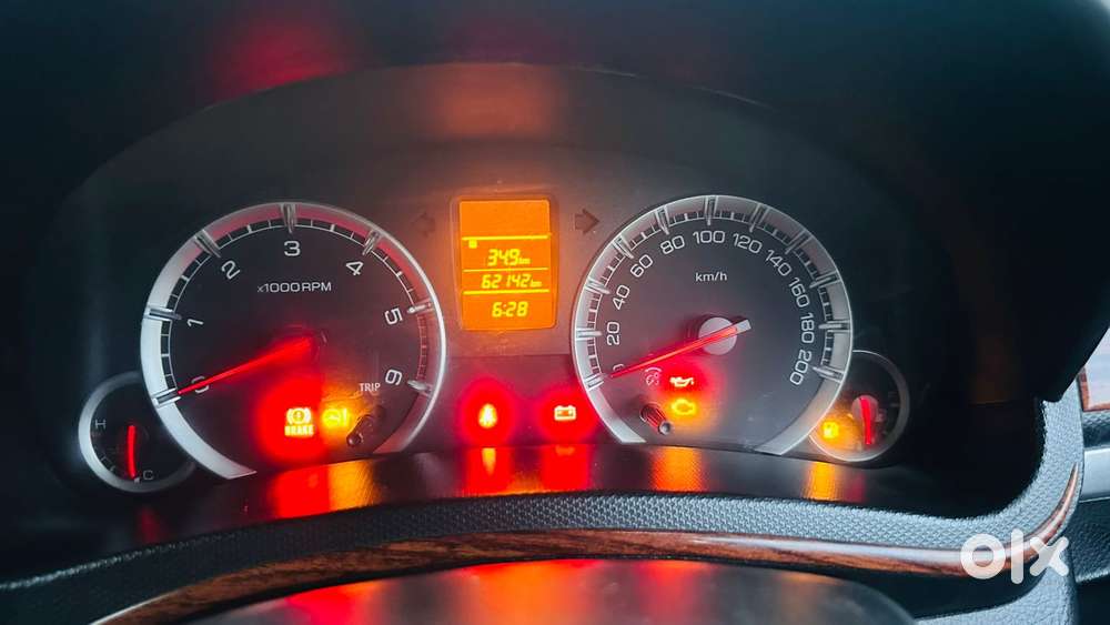 Maruti Suzuki Swift Ddis Vdi, 2013, Petrol