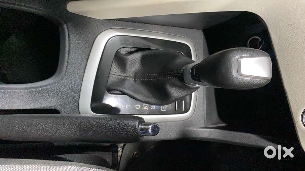 Nissan Magnite 1.0 Xv Turbo Cvt Dual Tone, 2021, Petrol