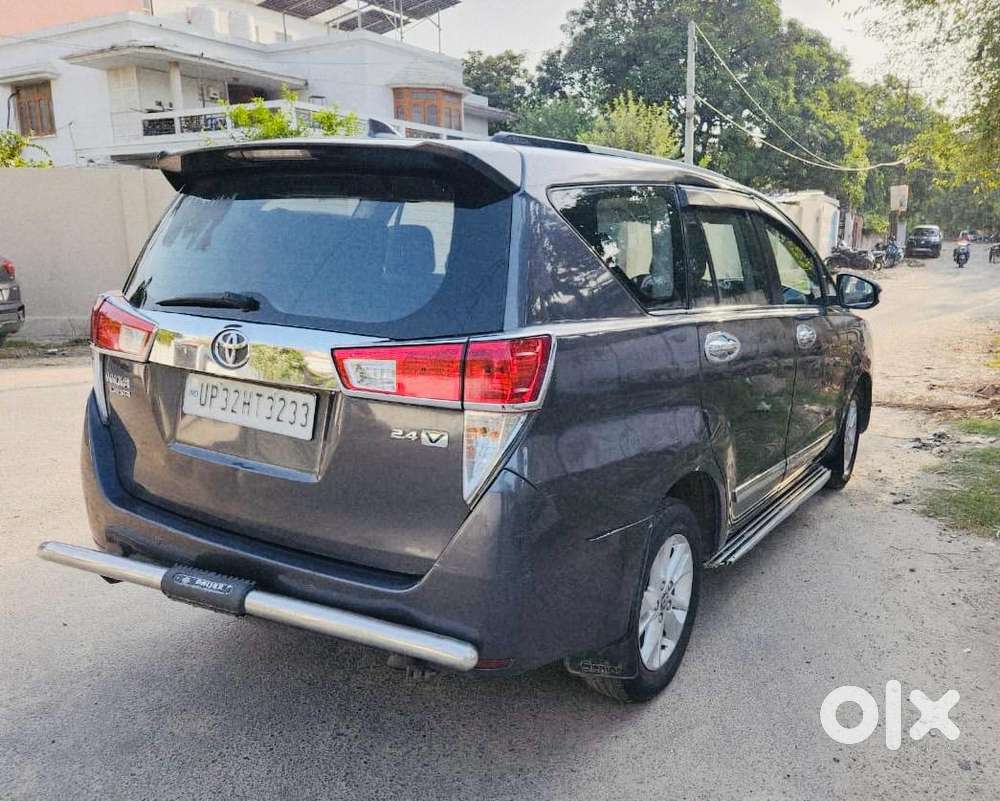 Toyota Innova Crysta 2.4 V, 2017, Diesel