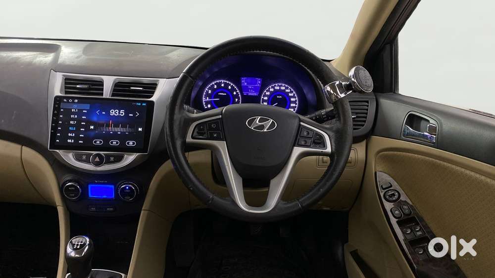 Hyundai Verna Fluidic 1.6 Vtvt Sx Opt, 2014, Petrol