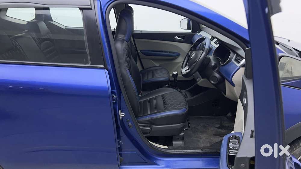 Renault Triber Rxz, 2021, Petrol