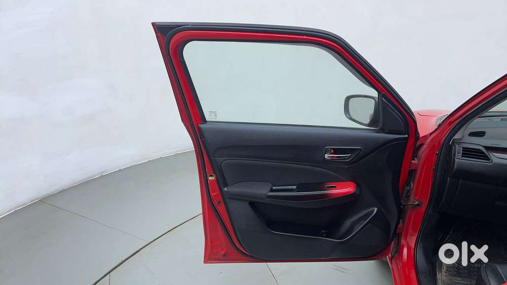 Maruti Suzuki Swift Amt Zxi, 2018, Petrol