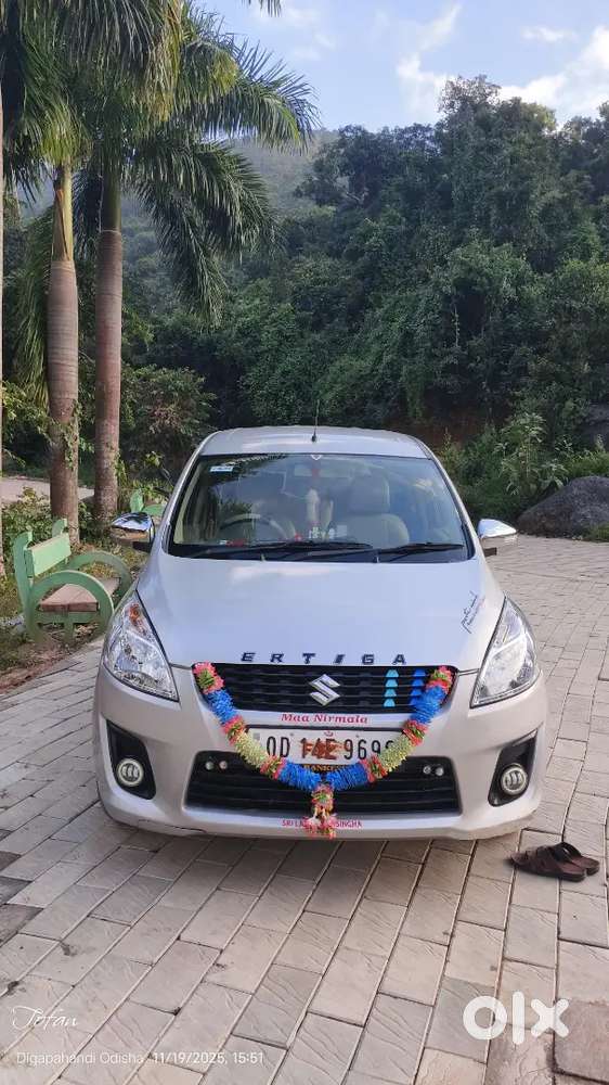 Maruti Suzuki Ertiga 2015 Diesel 100000 Km Driven
