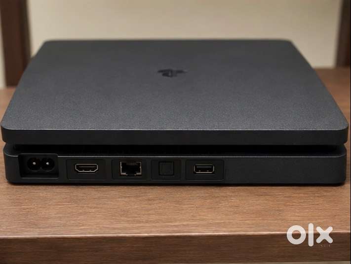 PlayStation 4 slim