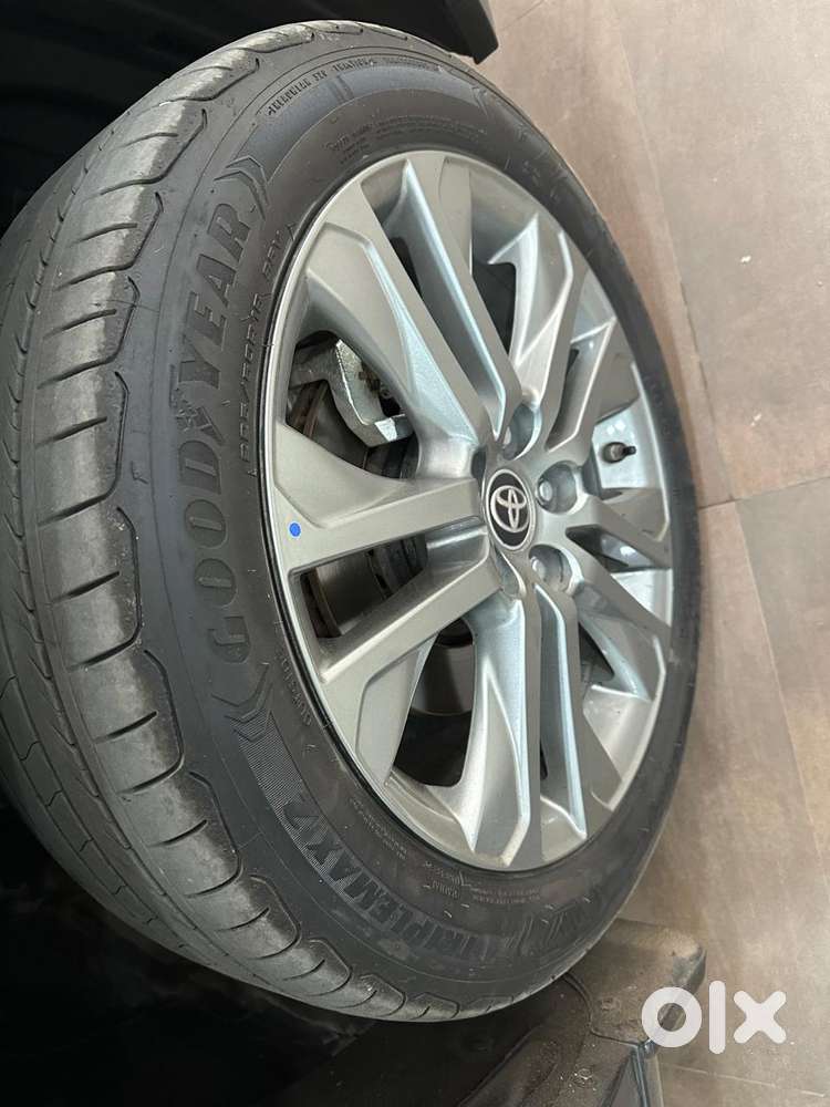 Toyota Innova Hycross 2.0 Zx (o) Hybrid 7 Str, 2024, Petrol