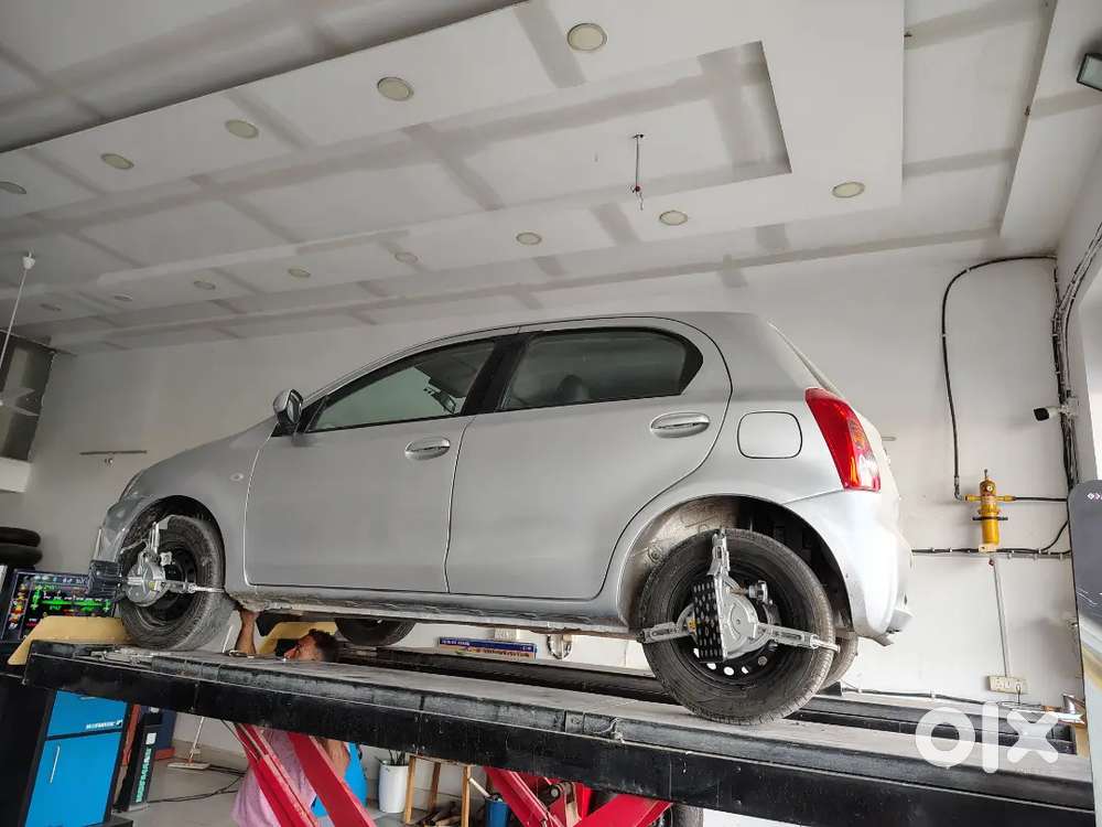 Toyota Etios Liva 2012 Silver