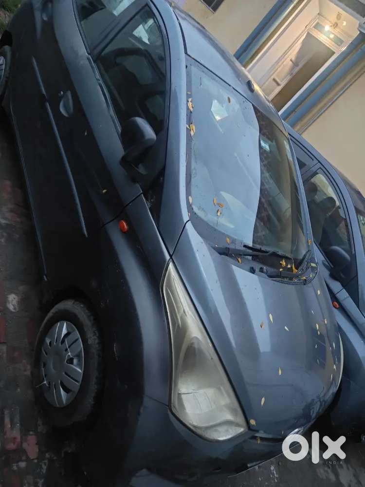 I M Selling My Gd Conditions Huindai Eon With Silled Engine Aur 4 New