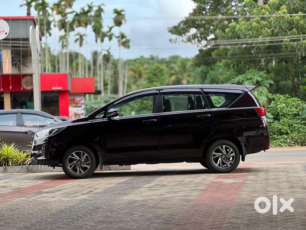 Toyota Innova Crysta 2022