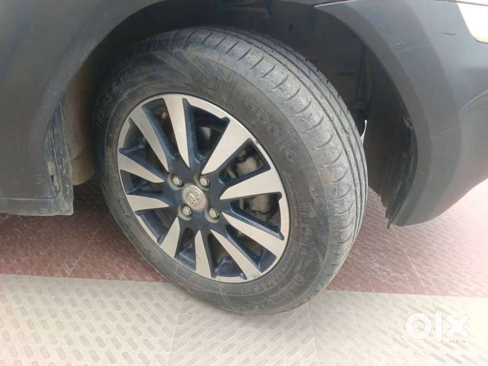 Toyota Etios Cross 1.2l G, 2015, Petrol