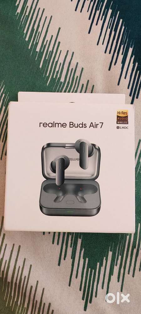Realme Buds Air 7 – Good Condition  Bill & Box Available
