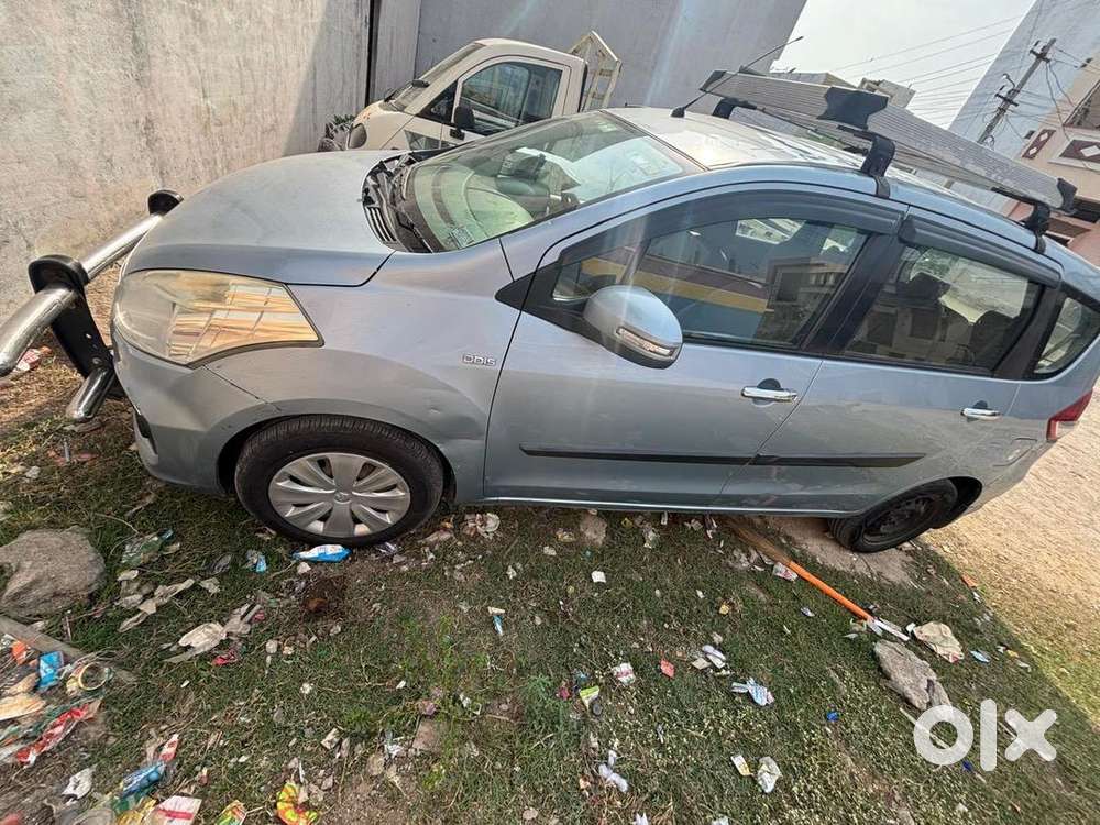 Maruti Suzuki Ertiga 2016 Diesel 224000 Km Driven