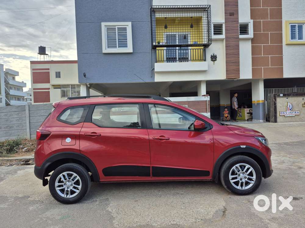 Renault Triber Rxt, 2021, Petrol