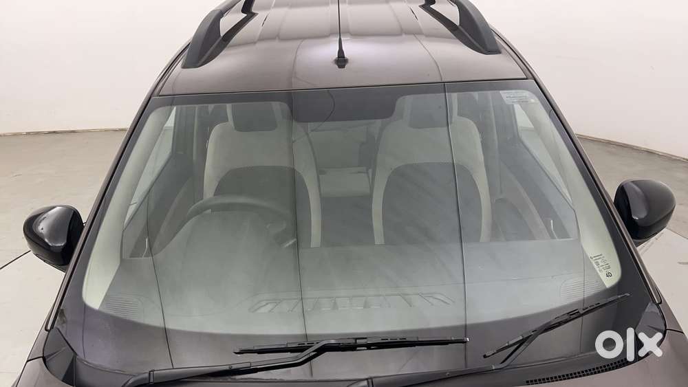 Renault Triber Rxz, 2022, Petrol