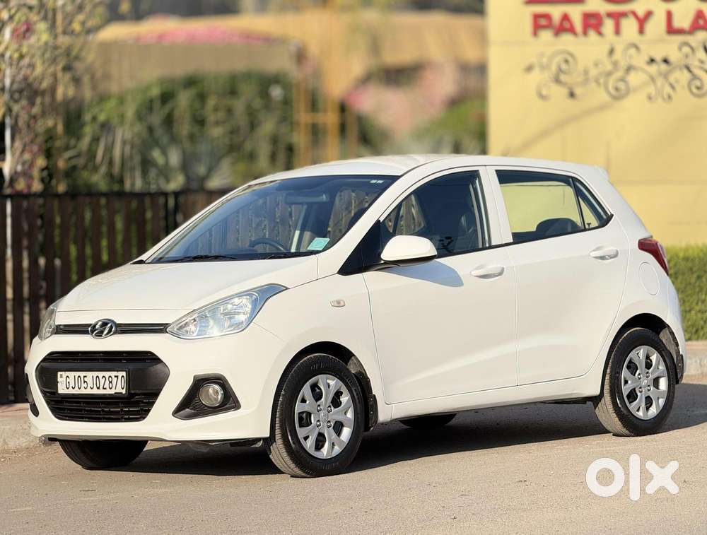 Hyundai Grand I10 Magna O At Petrol, 2016