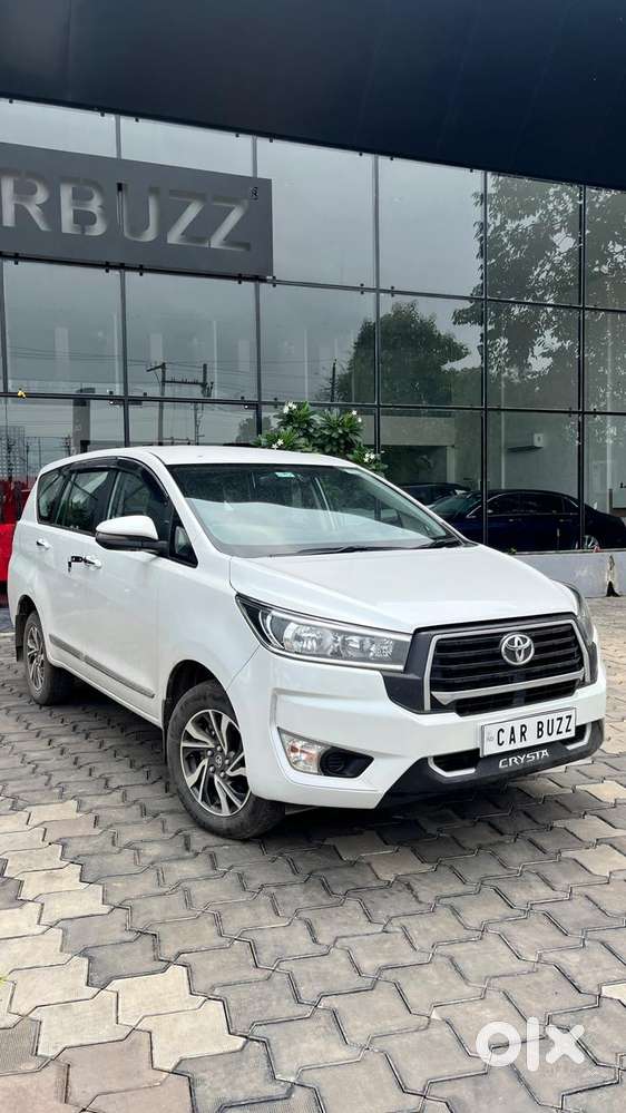 Toyota Innova Crysta 2.4 G Mt, 2025, Diesel