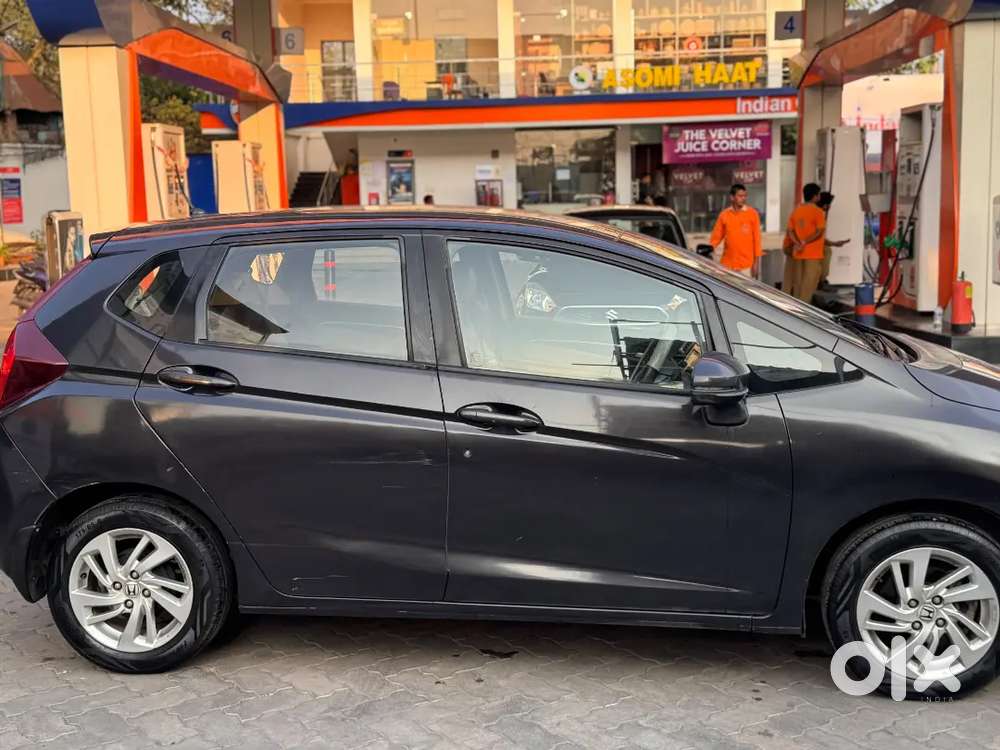 Honda Jazz 1.2 V Petrol 2015 Second Owner