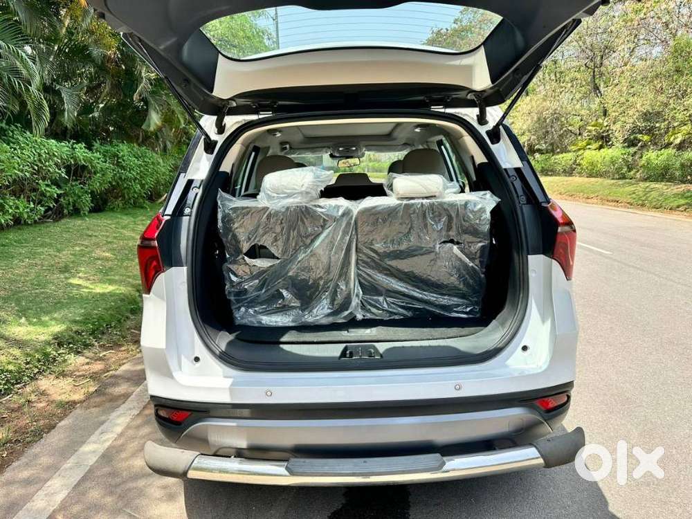 Mahindra Xuv700 2.2 Ax 7 Diesel Mt Str, 2023, Diesel