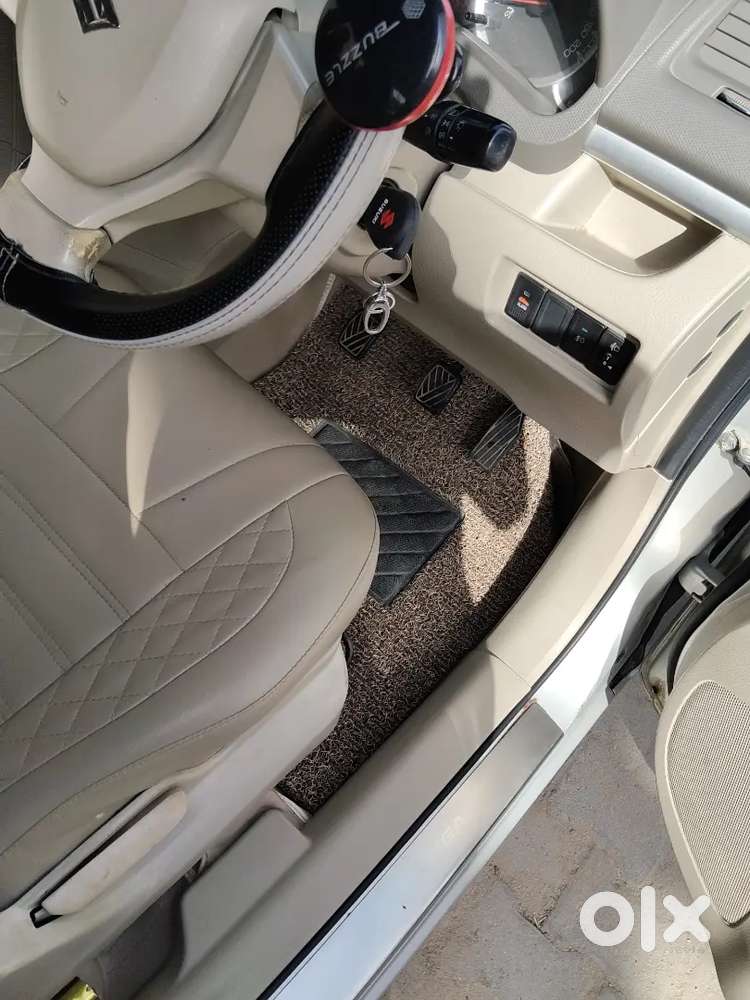 Maruti Suzuki Ertiga 2013