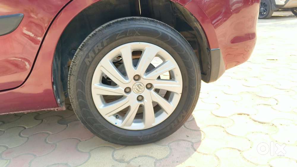 Maruti Suzuki Dzire Ags Zdi Plus, 2017, Diesel