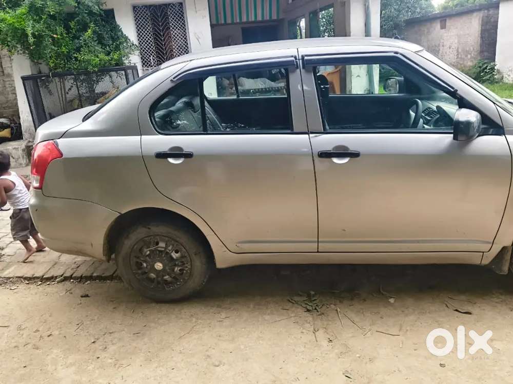 Maruti Suzuki Dzire 2011 Petrol